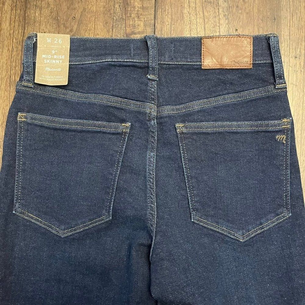 Madewell 9" MidRise Skinny Jeans - Picture 12 of 12